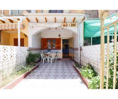 DÚPLEX CON JARDIN, 2 DORMITORIOS Y 2 BAÑOS. A TAN SÓLO 700 M DE LA PLAYA. EN LOS ALCÁZARES, MURCIA