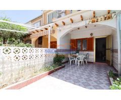 DÚPLEX CON JARDIN, 2 DORMITORIOS Y 2 BAÑOS. A TAN SÓLO 700 M DE LA PLAYA. EN LOS ALCÁZARES, MURCIA