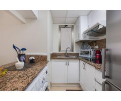 Impecable apartamento de dos dormitorios en edificio Orbiplaya, con piscina comunitaria y garaje inc