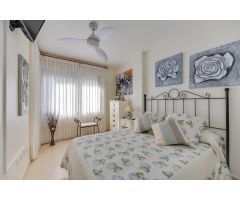 Impecable apartamento de dos dormitorios en edificio Orbiplaya, con piscina comunitaria y garaje inc