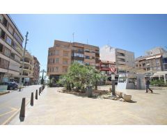SE VENDEN 4 PLANTAS EDIFICIO EN EL CENTRO TORREVIEJA