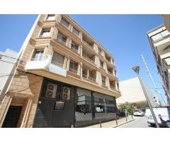 SE VENDEN 4 PLANTAS EDIFICIO EN EL CENTRO TORREVIEJA