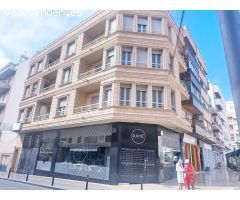 SE VENDEN 4 PLANTAS EDIFICIO EN EL CENTRO TORREVIEJA