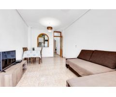 Increíble apartamento de 2 dormitorios cerca de la playa en Torrevieja