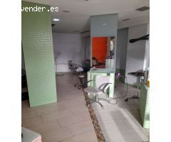 ESTUPENDO LOCAL DEDICADO A PELUQUERÍA TOTALMENTE EQUIPADO Y LISTO PARA TRABAJAR