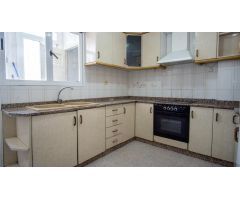 Duplex en Elda, con amplia terraza ideal para disfrutar todo el año.