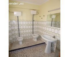ENTREPLANTA CÉNTRICA PARA NEGOCIOS