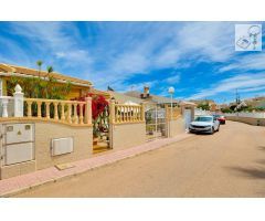 Chalet en Venta en Torrevieja, Alicante
