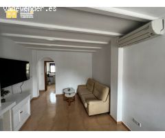 CHALET EN LA ZONA DE MERCADONA CON TODOS LOS SERVICIOS PARA PODER IR ANDANDO