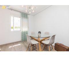 Magnifico Adosado esquina de 2 plantas con sótano en venta en Gran Alacant.