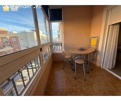 Piso con plaza de garaje y piscina comunitaria en alquiler en El Altet