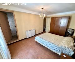 VENTA CASA EN STA. COLOMA DE QUERALT ZONA CENTRO GARAJE, TRASTERO Y JARDÍN!!