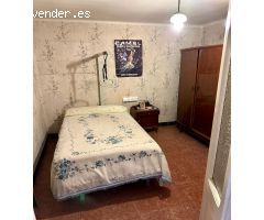 VENTA CASA EN STA. COLOMA DE QUERALT ZONA CENTRO GARAJE, TRASTERO Y JARDÍN!!