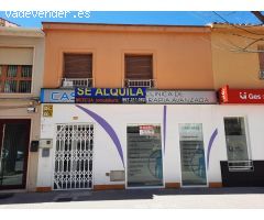 Local comercial reformado en Calle Corredera, Almansa