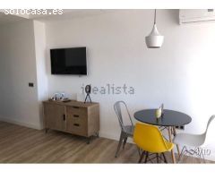 MEDIA TEMPORADA . SE ALQUILA DESDE 1.9.25-25.6.26  BONITO  ESTUDIO EN CENTRO DE TORREMOLINOS