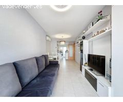 Amplio y bonito  piso con 3 dormitorios y plaza de garaje subterranea privada.