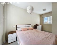 Amplio y bonito  piso con 3 dormitorios y plaza de garaje subterranea privada.