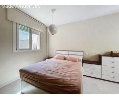 Amplio y bonito  piso con 3 dormitorios y plaza de garaje subterranea privada.