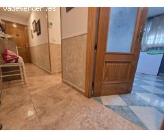 PISO TRES DORMITORIOS Y UN  BAÑO , REFORMADO , EN EL CENTRO DE BENIDORM, CERCA SERVICIOS Y PLAYA