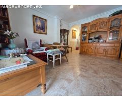 PISO TRES DORMITORIOS Y UN  BAÑO , REFORMADO , EN EL CENTRO DE BENIDORM, CERCA SERVICIOS Y PLAYA