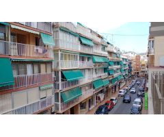 Reformado piso con 3 dormitorios en zona Centro a unos minutos de playa Poniente y Mal Pas.