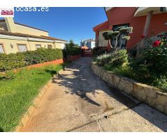 CHALET EN VENTA EN EL PLA DE LES CLOTXES EN BENIFAIO (VALENCIA) CON PISCINA