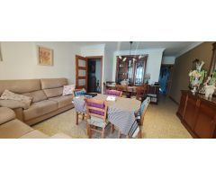 PISO DE GRANDES DIMENSIONES, IDEAL GRANDES FAMILIAS!!!!!