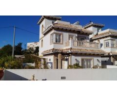 Villa con vistas abiertas al mar