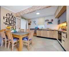 BONITA VILLA EN TORREVIEJA CON PISCINA