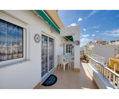 Ático con gran terraza y cocina moderna en pleno centro de Torrevieja