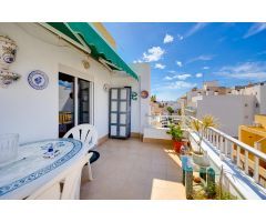 Ático con gran terraza y cocina moderna en pleno centro de Torrevieja