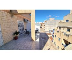 ???? ¡ÁTICO CON LICENCIA TURÍSTICA EN EL CENTRO DE TORREVIEJA! ????