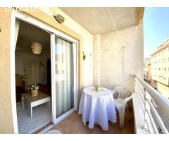 Apartamento en venta de 2 dormitorios, 1 baño con ducha, y terraza orientada al noroeste.