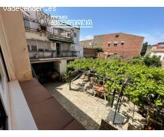 CASA ADOSSADA EN VENDA A CALAF - DOS PISOS INDEP. + GARATGES + PATI + TRASTER I TERRASSA COMUNITÀRIA