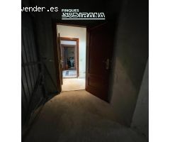 CASA ADOSSADA EN VENDA A CALAF - DOS PISOS INDEP. + GARATGES + PATI + TRASTER I TERRASSA COMUNITÀRIA
