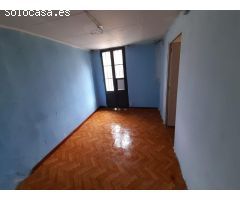 CASA  A REFORMAR EN VENDA A IGUALADA - ZONA: CENTRE