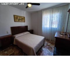 Alquiler de temporada. Piso con jardín.