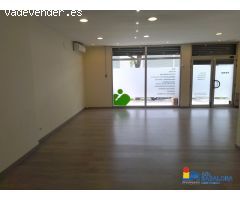Local Comercial de 95 m² construidos para todo tipo de negocio en la Mora