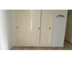 Alquiler apartamento de tres dormitorios en Marbella.