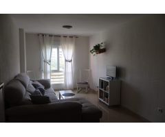 Apartamento de dos dormitorios con piscina en Teatinos.