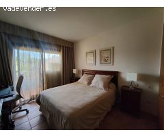 Apartamento de dos dormitorios, junto al golf.