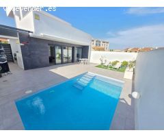 Chalet individual moderno a tan solo 500m del mar