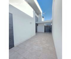 Chalet individual moderno a tan solo 500m del mar