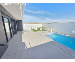 Chalet individual moderno a tan solo 500m del mar