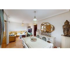 Chalet Primera Linea - Los Locos, 3 hab, 2 baños, piscina privada, vistas al mar - 329.000€