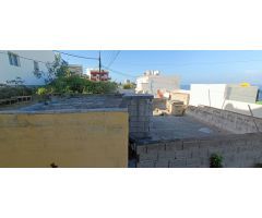 Solar con vivienda para reformar
