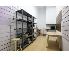 Alquiler local comercial con garaje y almacén