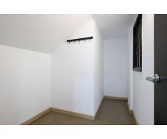 Alquiler local comercial con garaje y almacén