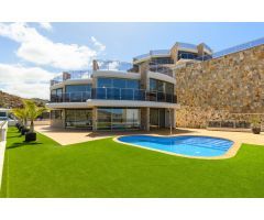 En venta Villa de  lujo en Tauro