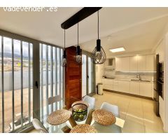 Espectacular y moderno adosado en la entrada a Güímar. Espacio, luz y estilo